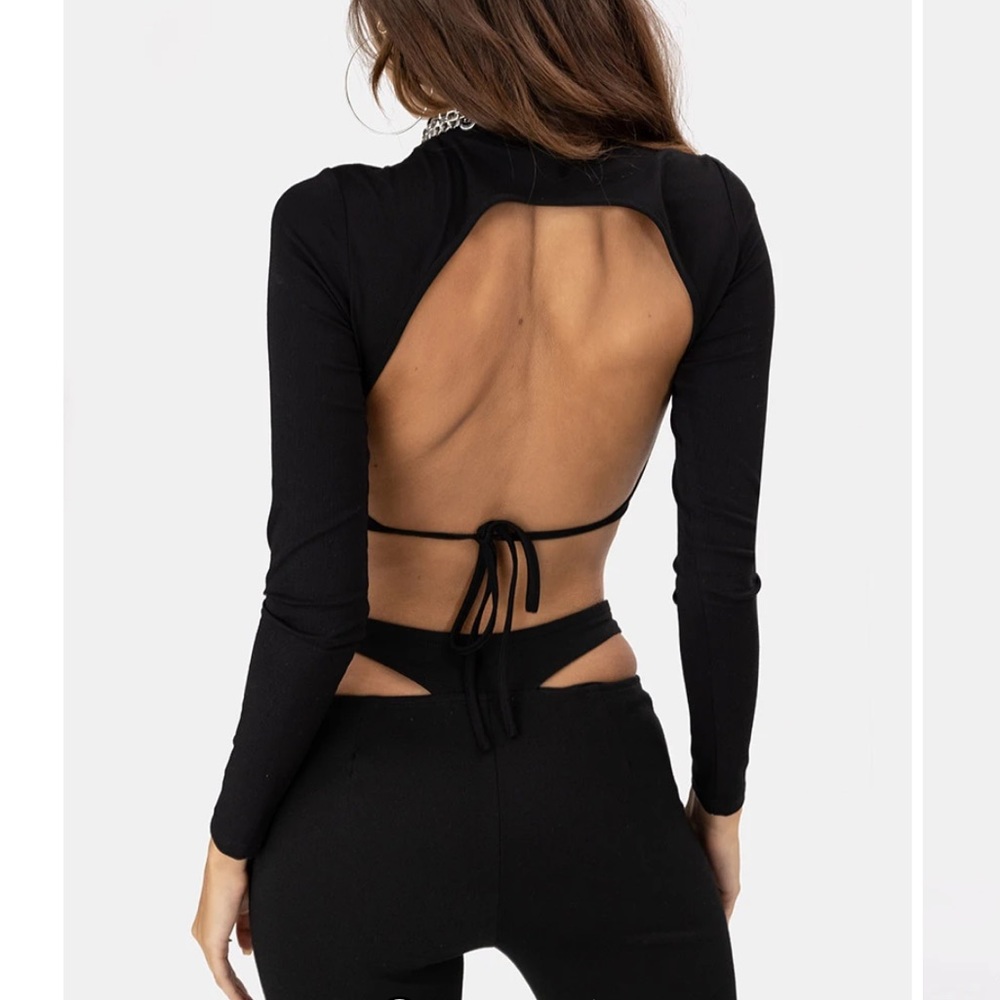 Adika Black Long Sleeve Cropped Shirt Open Back NWT